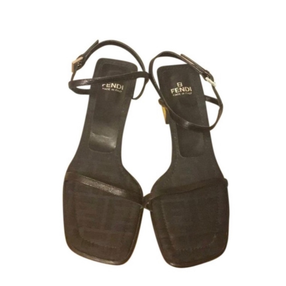 Vintage 90s FENDI classic brown leather strappy heels